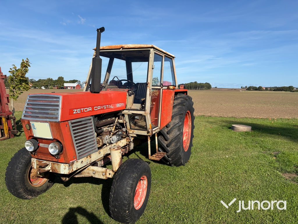 Traktor Zetor 8011