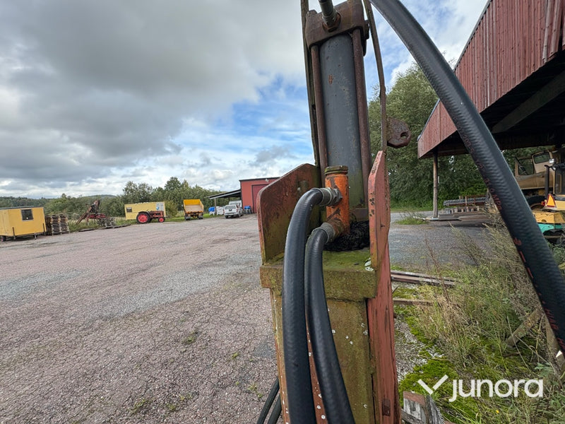 Vedklipp med transportband