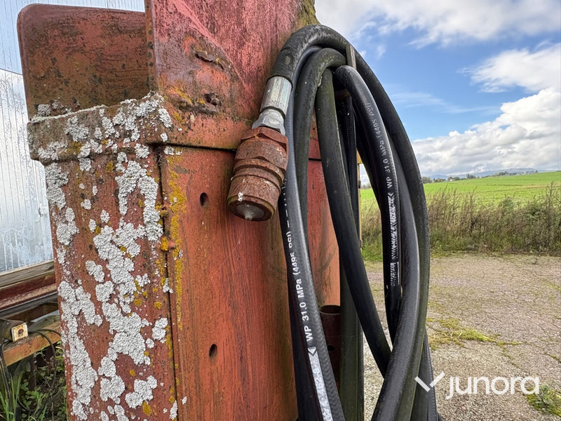 Vedklipp med transportband