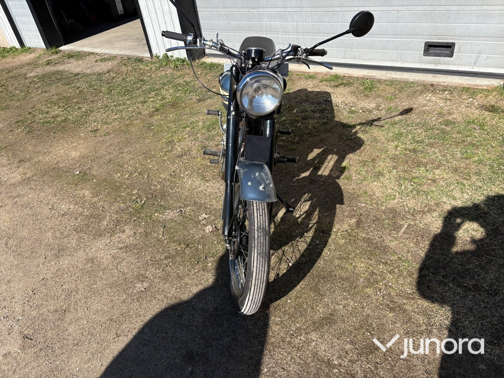 Veteranmotorcykel - Panther, 75