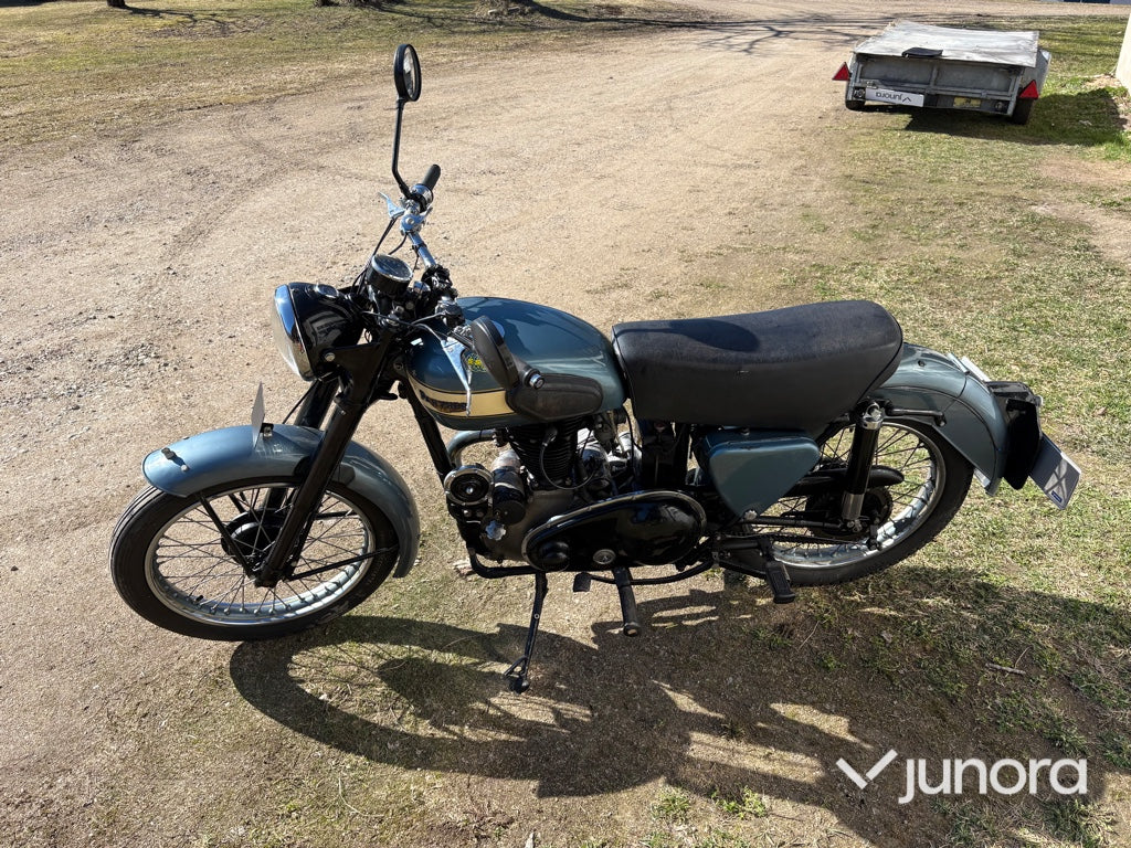 Veteranmotorcykel - Panther, 75