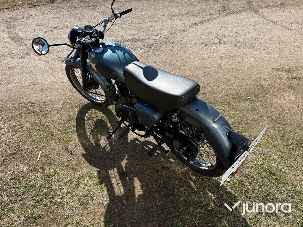 Veteranmotorcykel - Panther, 75