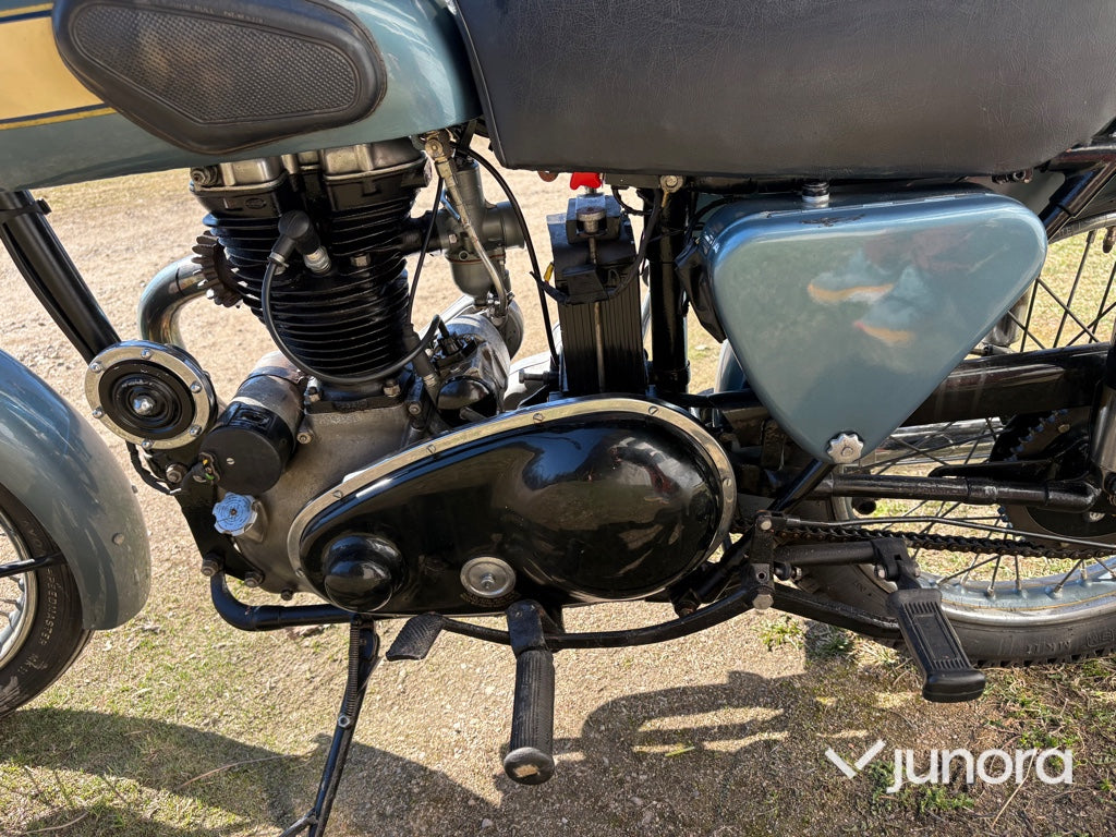 Veteranmotorcykel - Panther, 75