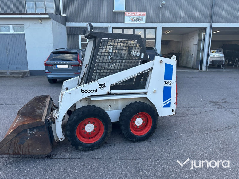 Bobcat 743