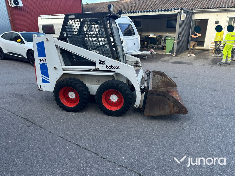 Bobcat 743