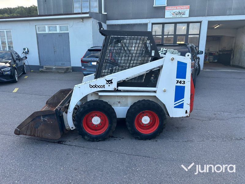 Bobcat 743