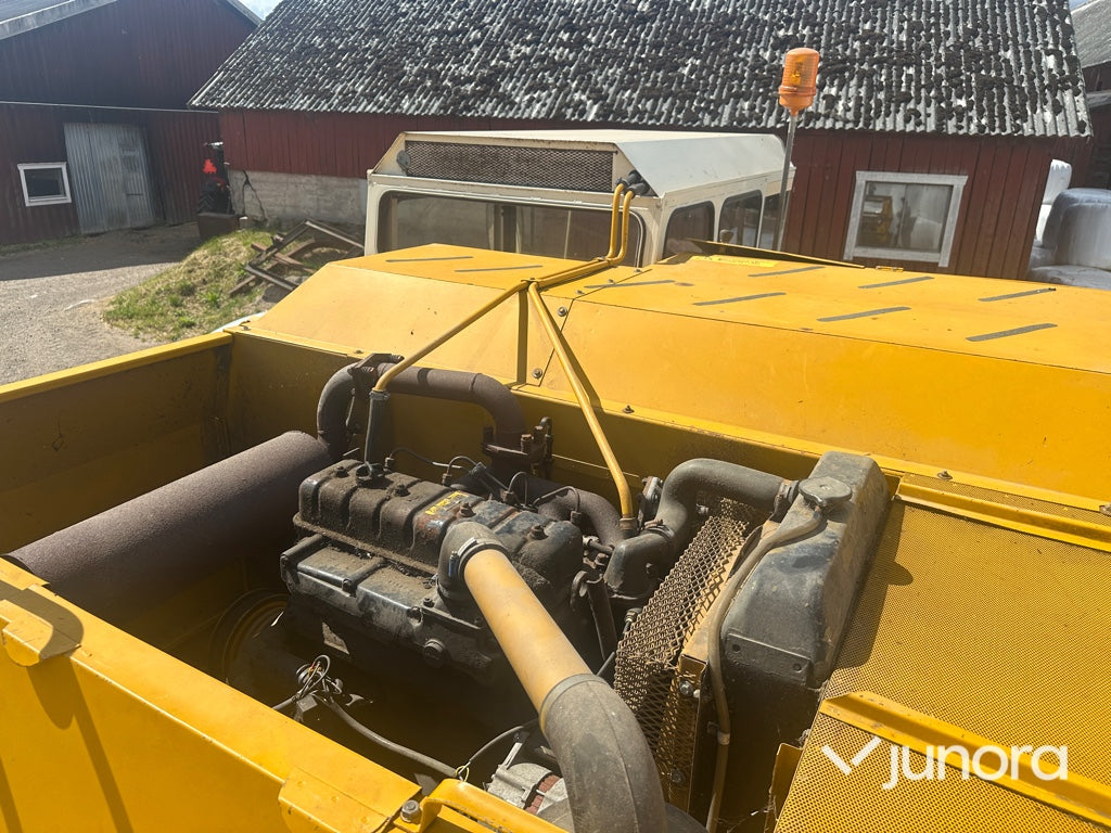 Skördetröska - Sampo 680