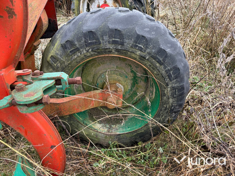 Plog - Kverneland PC 8