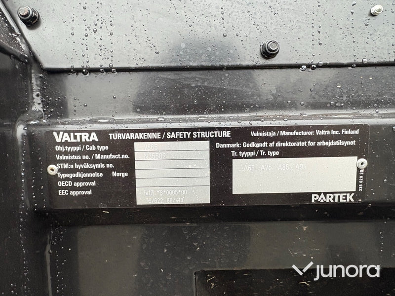 Traktor - Valtra A85-4 - 100 h - med frontlastare