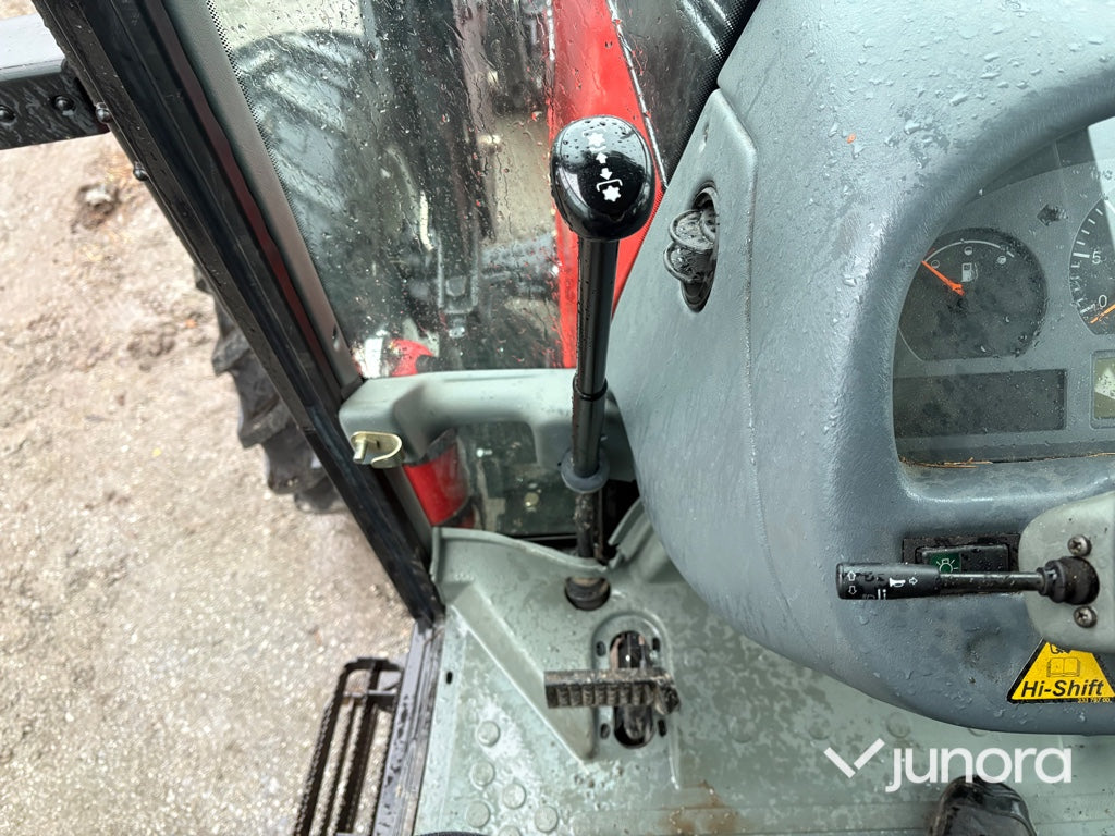 Traktor - Valtra A85-4 - 100 h - med frontlastare