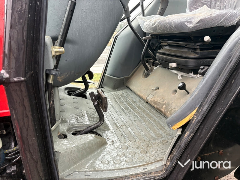 Traktor - Valtra A85-4 - 100 h - med frontlastare