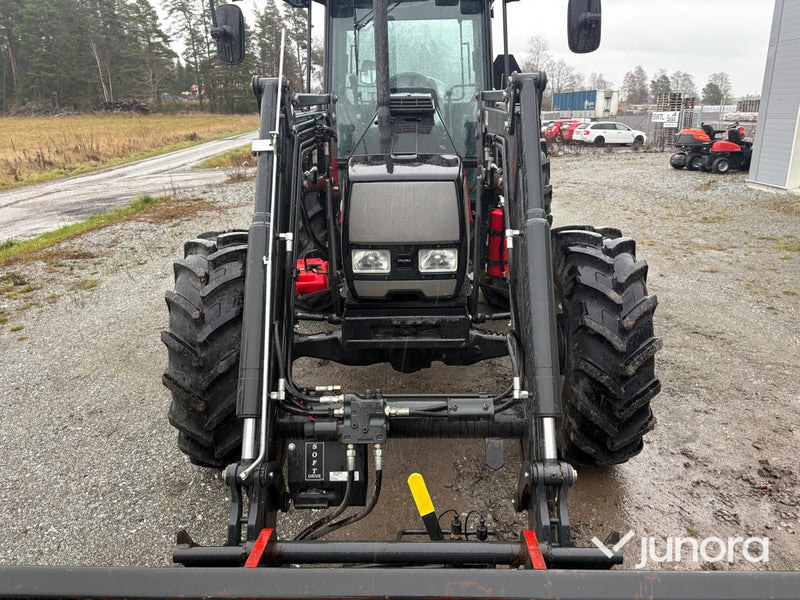 Traktor - Valtra A85-4 - 100 h - med frontlastare