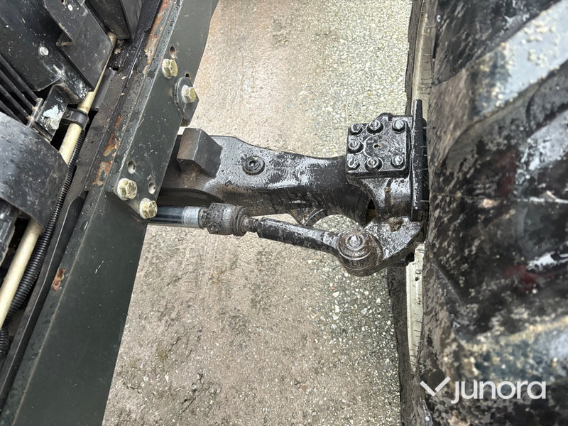 Traktor - Valtra A85-4 - 100 h - med frontlastare