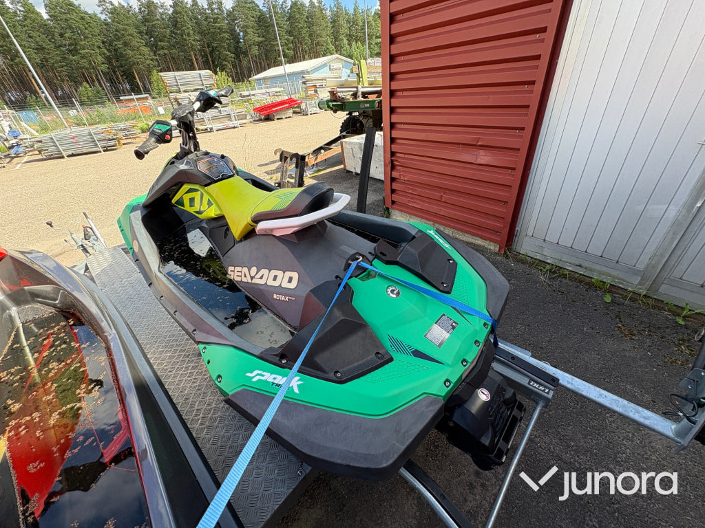 BRP Seadoo Trixx
