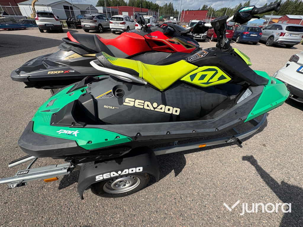 BRP Seadoo Trixx