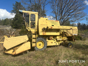 Skördetröska New Holland 1530