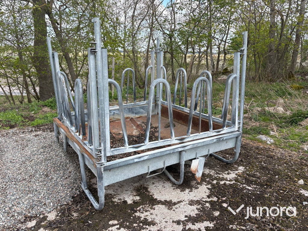 Foderhäck - Kellfri, 12 platser, Med tak