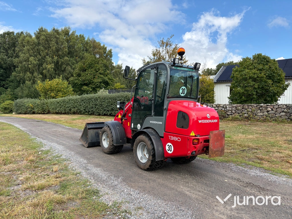 Hjullastare - Weidemann 1380 med redskap