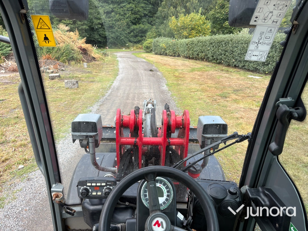 Hjullastare - Weidemann 1380 med redskap