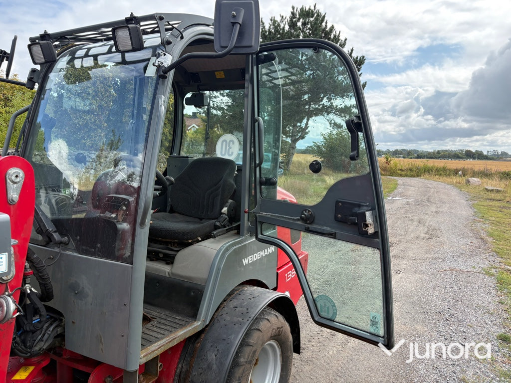 Hjullastare - Weidemann 1380 med redskap