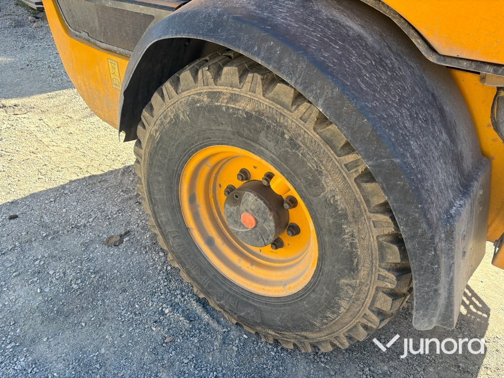 Hjullastare - JCB, 409, Nordic Edition Stage V, Med redskap