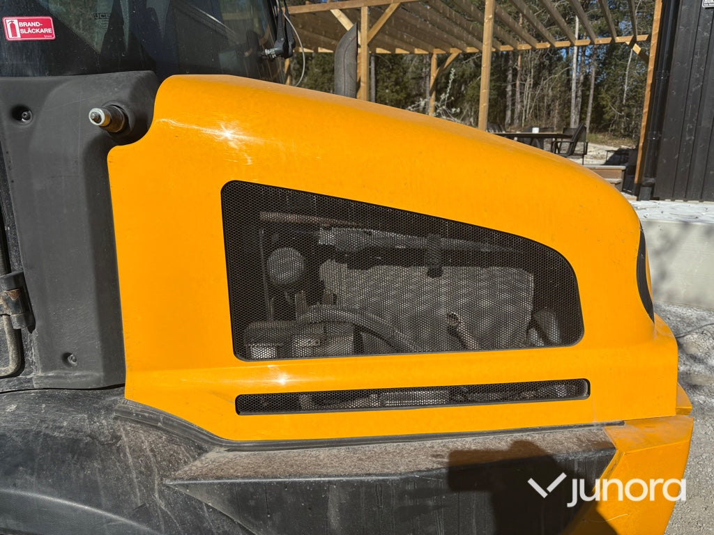 Hjullastare - JCB, 409, Nordic Edition Stage V, Med redskap