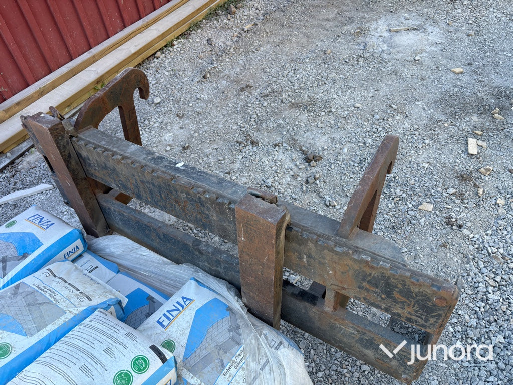 Hjullastare - JCB, 409, Nordic Edition Stage V, Med redskap