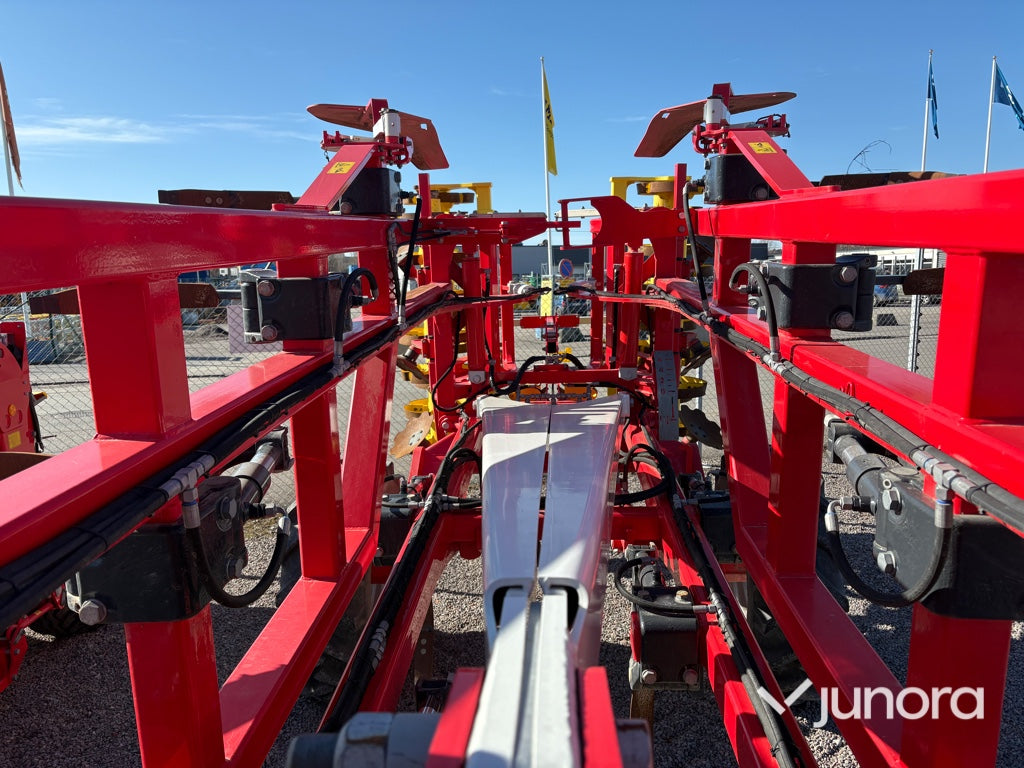 Kultivator - Pottinger, Terria 4040