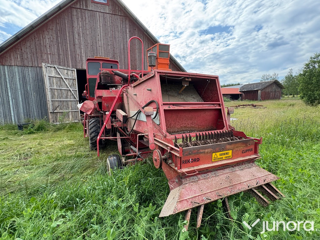 Skördetröska Massey Ferguson 307