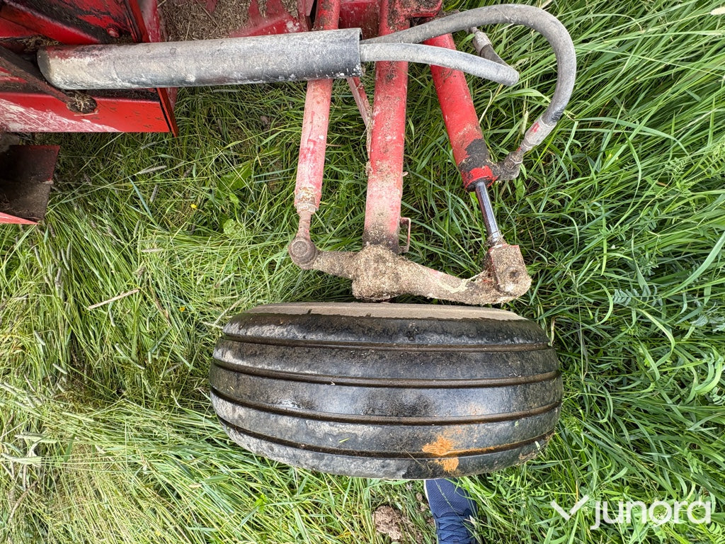 Skördetröska Massey Ferguson 307