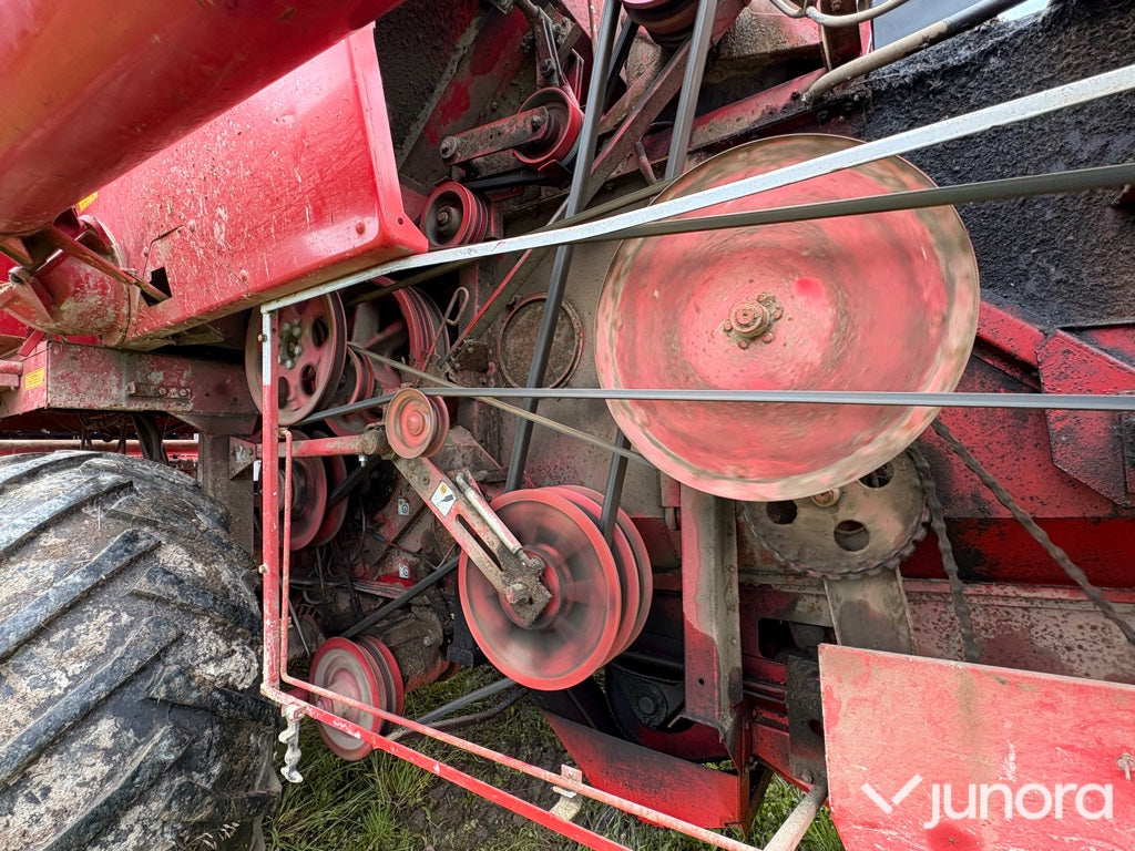 Skördetröska Massey Ferguson 307
