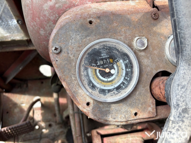 Traktor Volvo BM 320 Buster