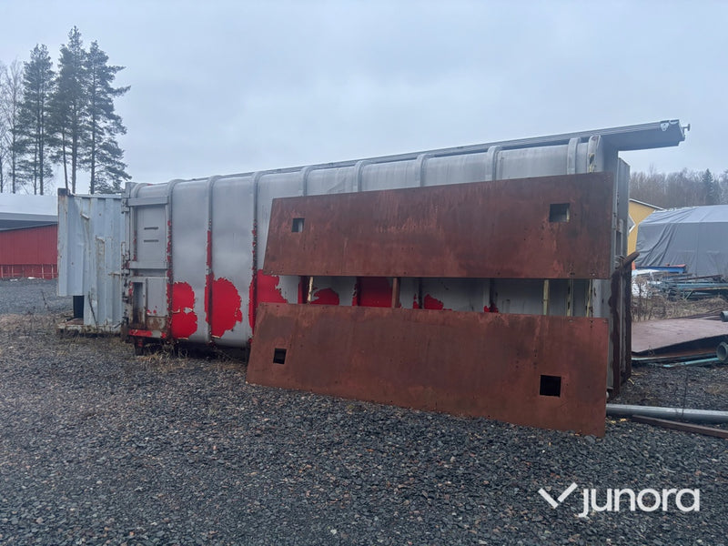 Lastväxlarflak - 28m3, stängt flak