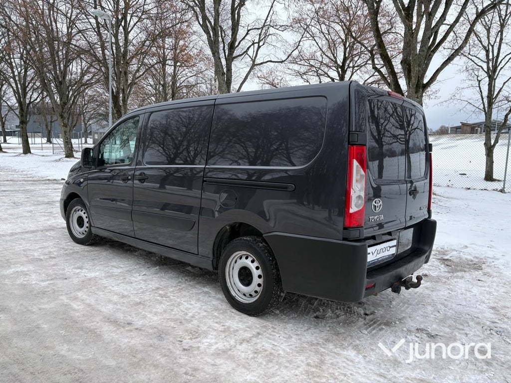 Lätt lastbil - Toyota, Proace Van