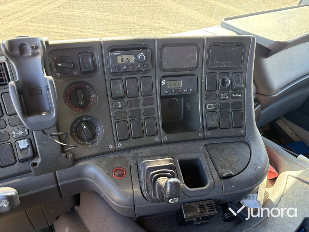 Lastbil - Scania, P94DB4X2LB230