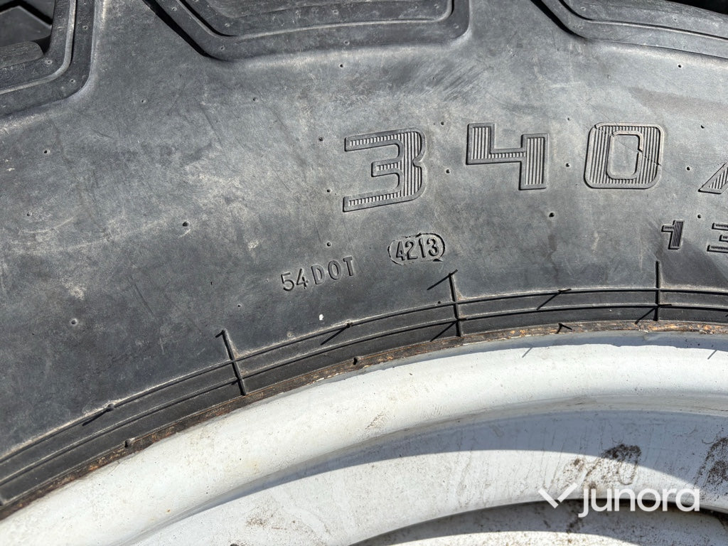 Traktordäck med fälg - 340/85 R38