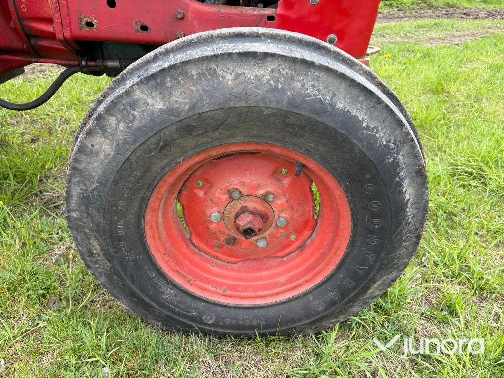 Traktor - Volvo BM, T 430