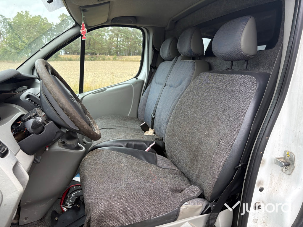 Skåpbil Renault Trafic FLABA5