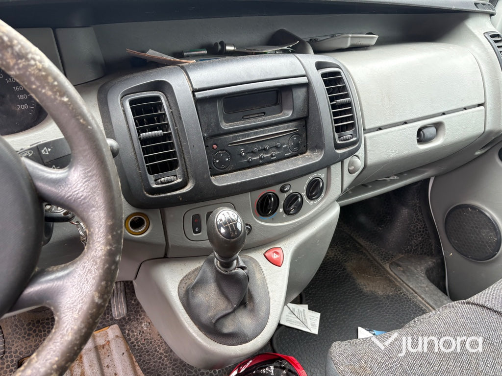 Skåpbil Renault Trafic FLABA5