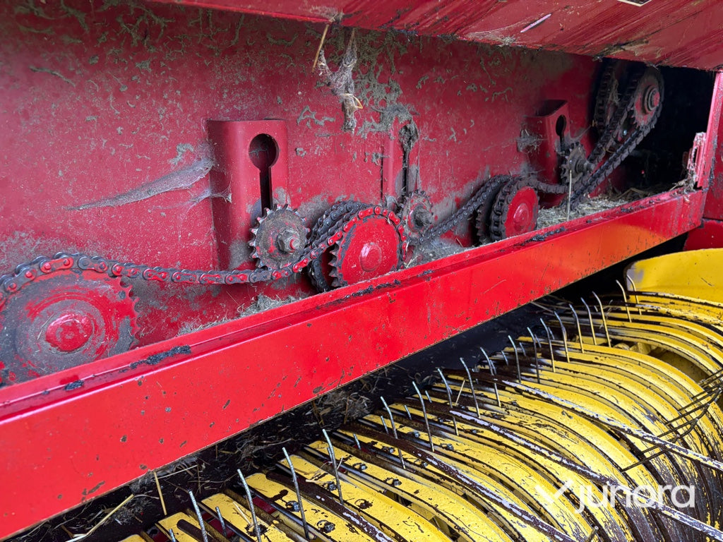 Hårdpress New Holland 575