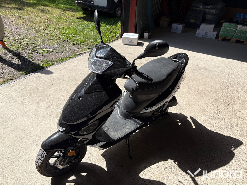 Moped - Drax, Awesome E5