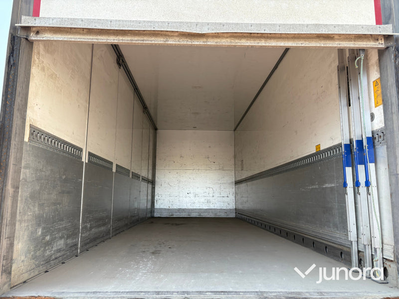 Lastbil Mercedes benz