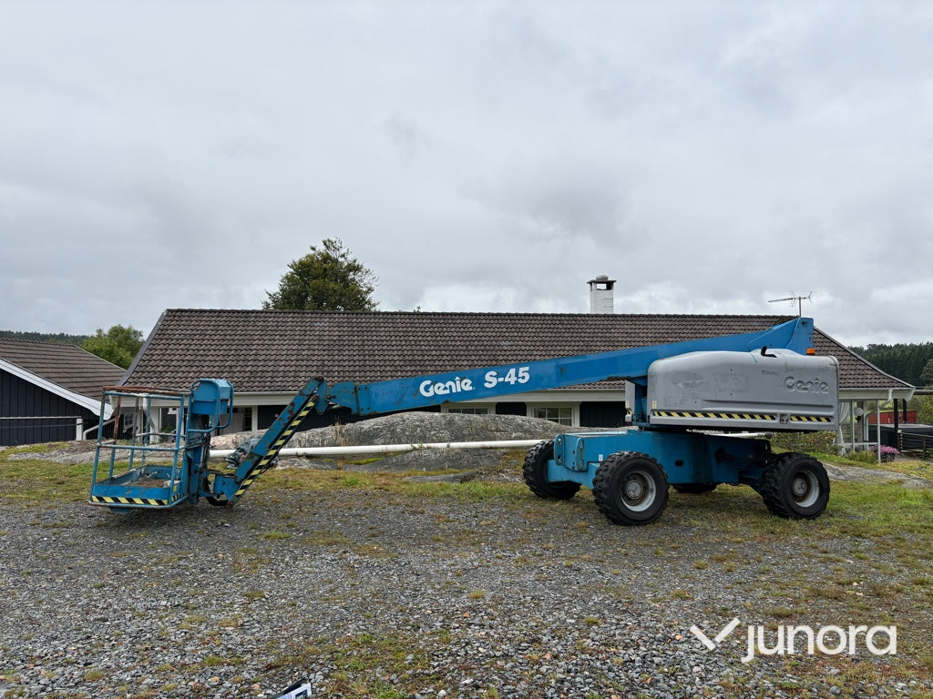 Bomlift Genie S-45