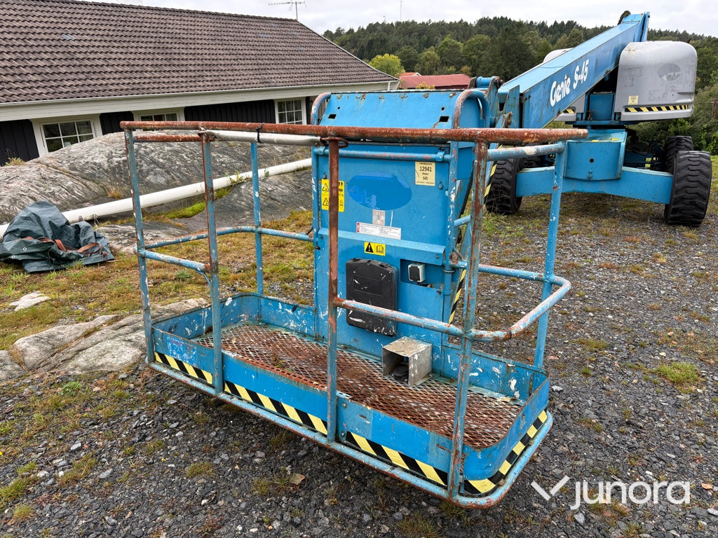 Bomlift Genie S-45