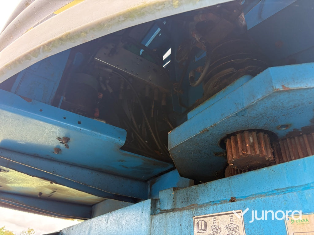 Bomlift Genie S-45