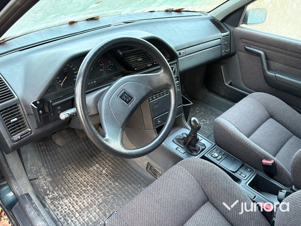 Veteranbil - Peugeot 605 Sedan SLI
