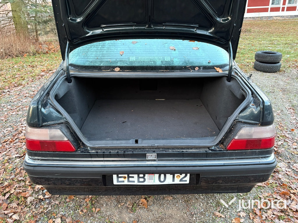 Veteranbil - Peugeot 605 Sedan SLI