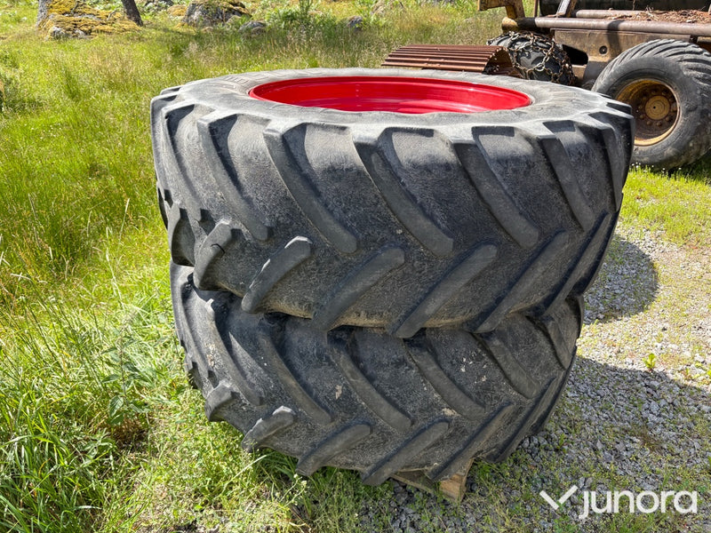 Michelin 540/65 R34 med Fendt-fälgar