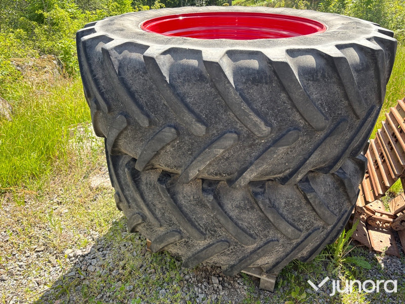 Michelin 540/65 R34 med Fendt-fälgar