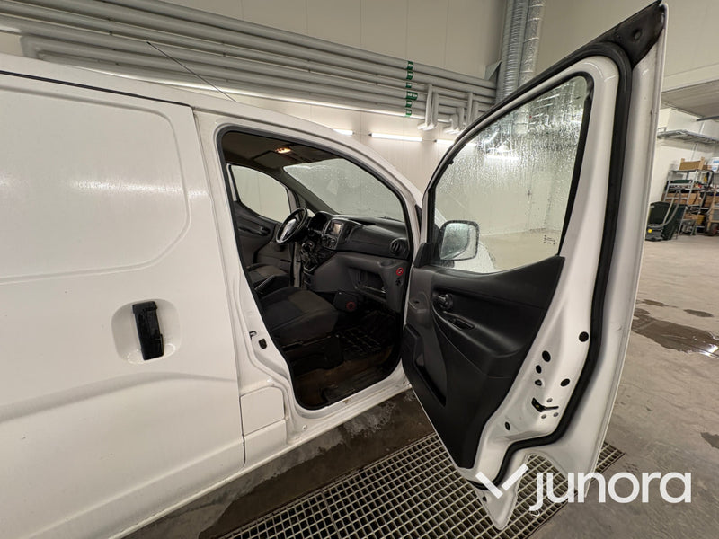 Nissan NV200